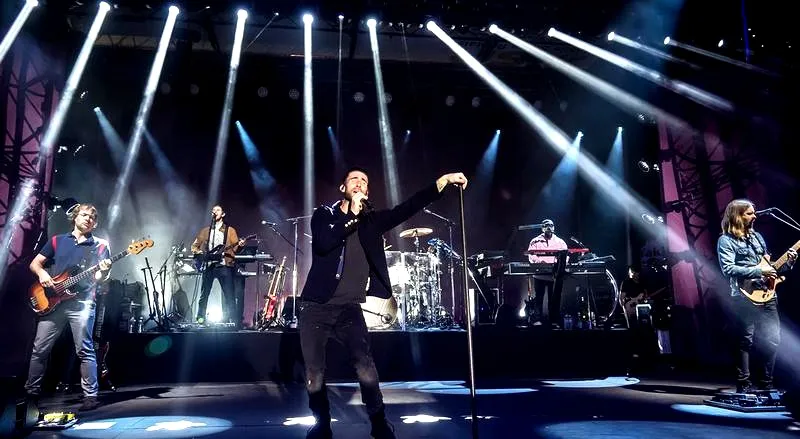 Ile trwa koncert Maroon 5? Czas występu i bisów