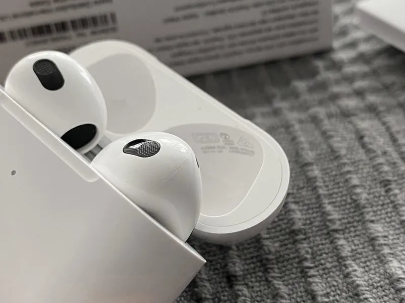 Jak sprawdzić, jakie podróbki AirPods krążą na rynku