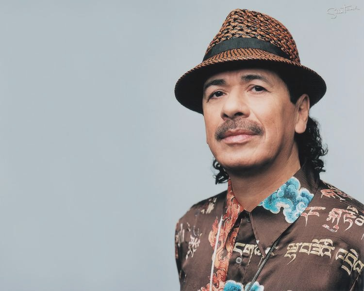 Na jakiej gitarze gra Carlos Santana? Modele PRS i sekret jego brzmienia