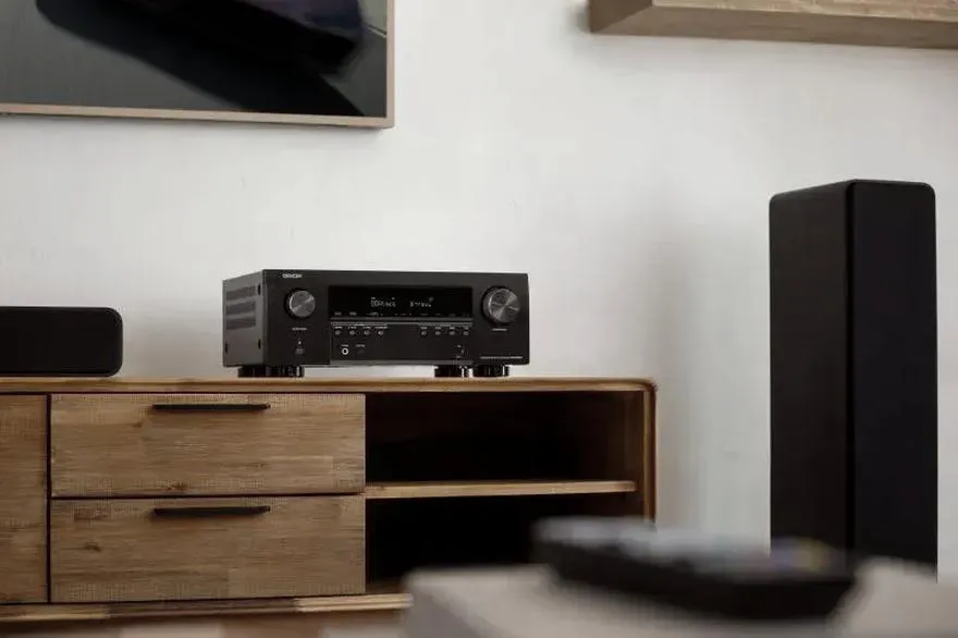 Amplituner Denon
